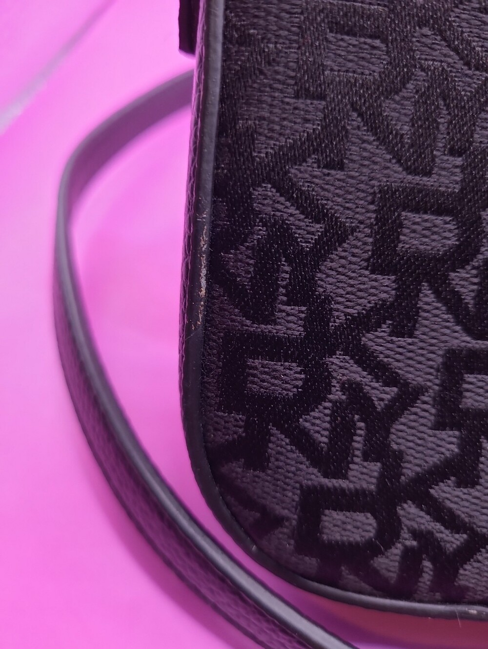 DKNY Bryant Park Small Crossbody Handbag Black Jacquard Monogram Logo Purse - Picture 7 of 9